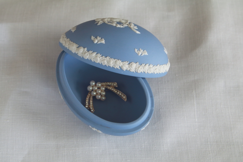 WEDGWOODジャスパーウェア　天使のトリンケットボックス　ウエッジウッド　イギリス　アンティークストリュフ