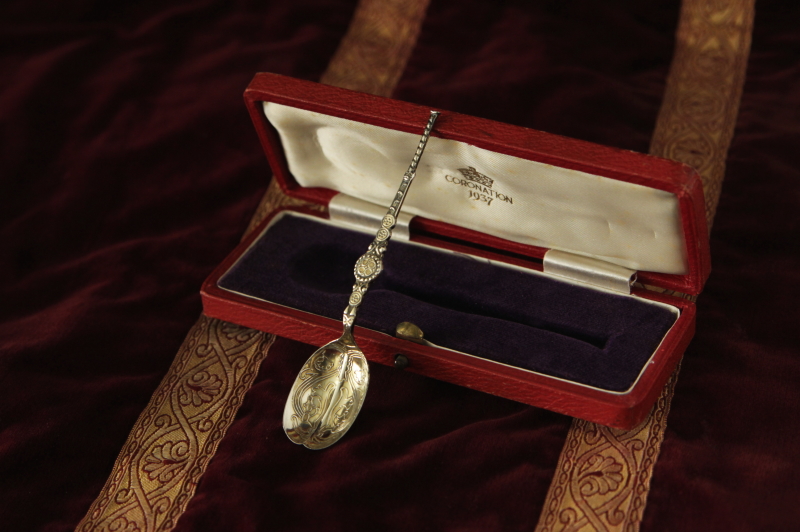 アンティークシルバースプーン　anointing spoon　アノインティングスプーン　コロネーション　イギリス