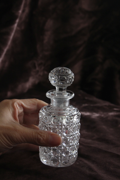 アンティークバカラパフュームボトル　baccarat　DIAMANTS PIERRERIES　香水瓶　フランス