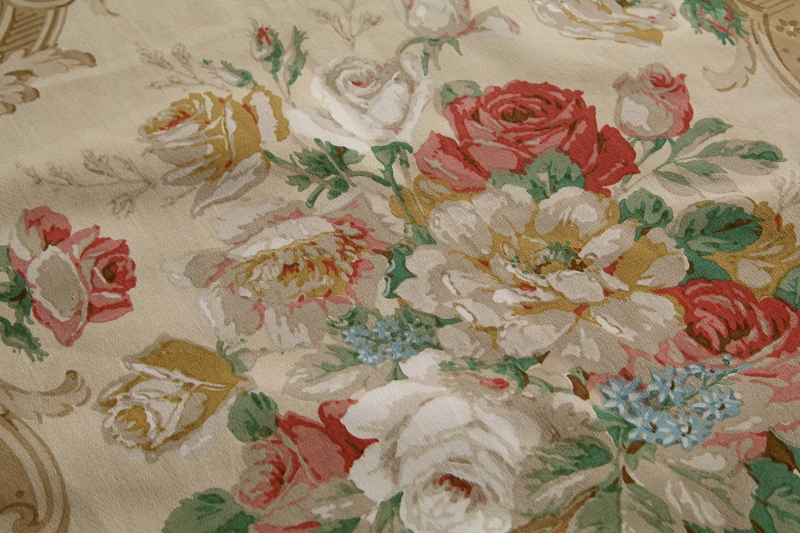 ヴィンテージプリントファブリック　ロココの薔薇　sanderson イギリス アンティークストリュフ