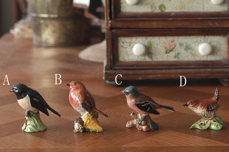 小鳥のフィギュリン　beswick pottery イギリス　アンティークストリュフ