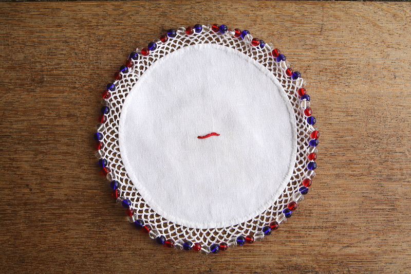 ガラスビーズのジャグカバー　イギリス アンティークストリュフ