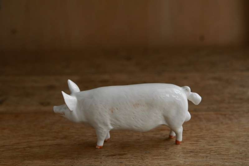 Beswick Pottery　べズウィック　ブタのフィギュリン　アンティークストリュフ