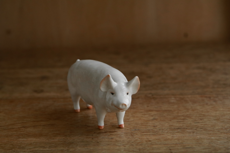Beswick Pottery　べズウィック　ブタのフィギュリン　アンティークストリュフ