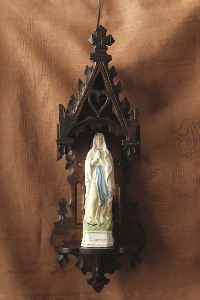 アンティークオラトリー　ルルドのマリア像　木彫り　ビスク　フランス