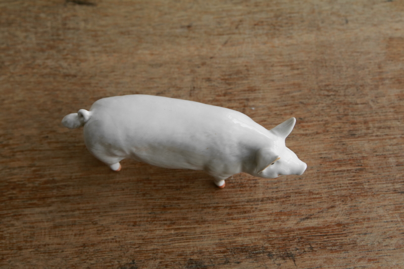 Beswick Pottery　べズウィック　ブタのフィギュリン　アンティークストリュフ