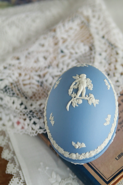 WEDGWOODジャスパーウェア　天使のトリンケットボックス　ウエッジウッド　イギリス　アンティークストリュフ