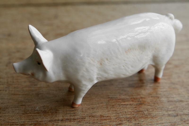 Beswick Pottery　べズウィック　ブタのフィギュリン　アンティークストリュフ