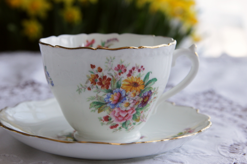 アンティークコールポート　coalport fragrance 薔薇　花模様　コーヒーカップ　ティーカップ　イギリス