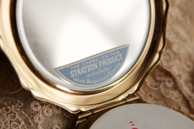 アンティークウエッジウッドコンパクト wedgwood ジャスパー　stratton イギリス