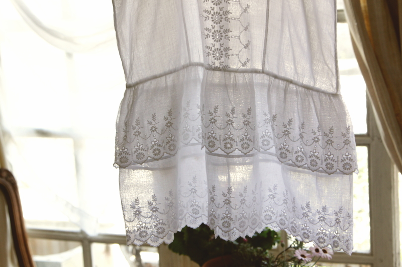 アンティークローンチャイルドドレス　花刺繍　フランス
