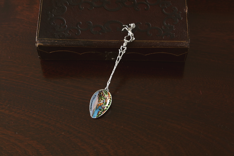 跳ね馬のスーベニールスプーン casamicciola イタリア アンティークストリュフ