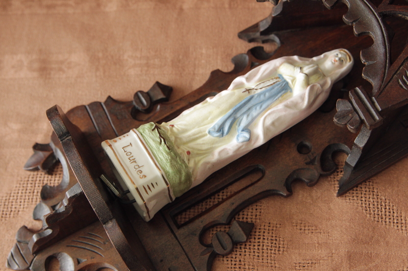 アンティークオラトリー　ルルドのマリア像　木彫り　ビスク　フランス
