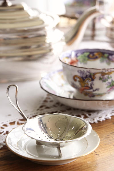 アンティークシルバーティーストレーナー　イギリス　アンティーク雑貨　紅茶
