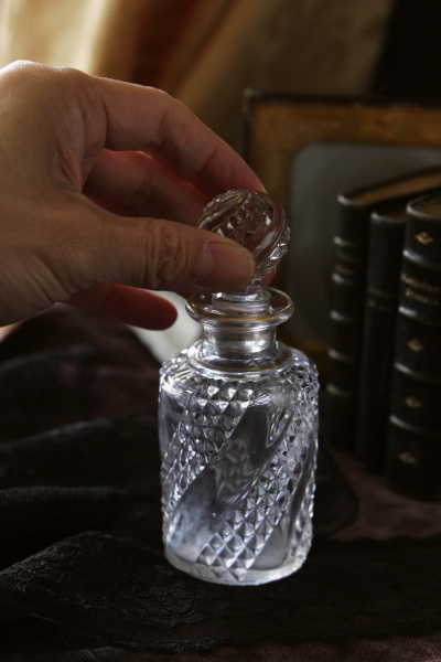 アンティークバカラ bacarat serpentine　パフュームボトル　香水瓶　フランス