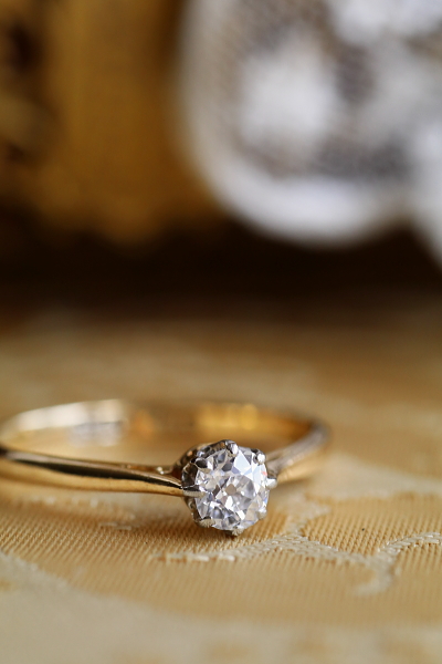 アンティークダイヤモンドソリテールリング　エンゲージ　指輪　ジュエリー　イギリス　アンティークストリュフ 20240126