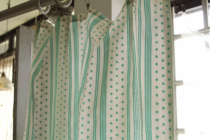 グリーンドット&ストライプカーテン　フランス アンティークストリュフ