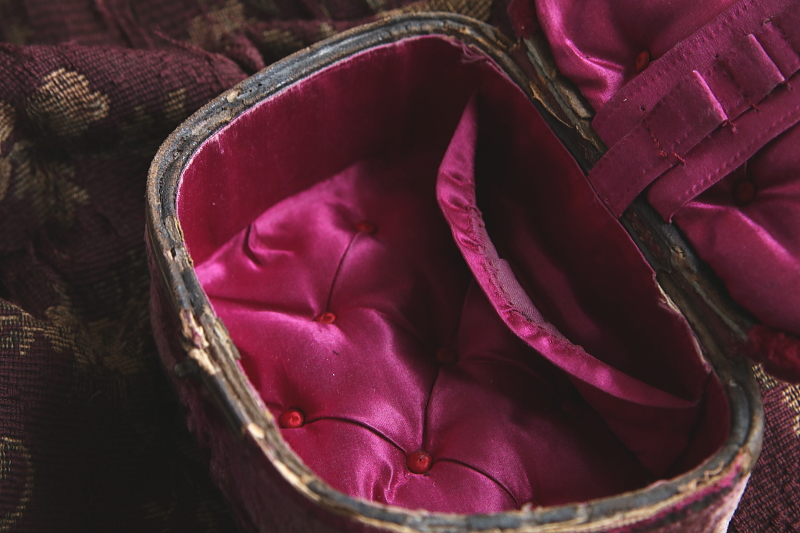 ベロアのソーイングボックス フランス アンティークストリュフ