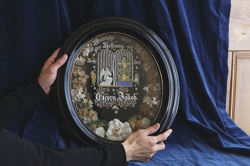 天使のメモリアルアートフレーム クロスターアルバイテン　天使　ドイツ・オーストリア アンティークストリュフ