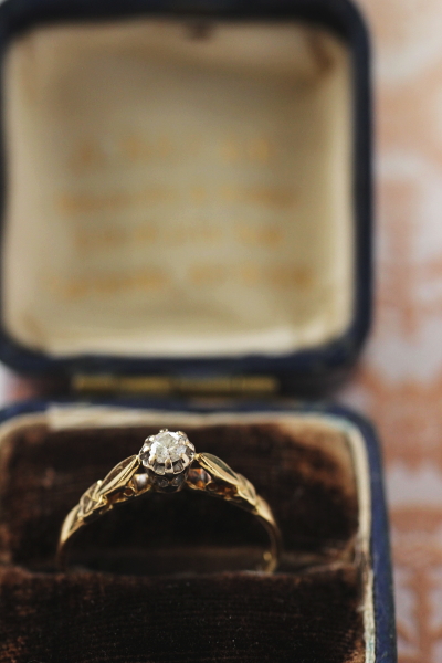 アンティークソリテールダイヤモンドリング 婚約指輪 エンゲージリング ヴィンテージジュエリー イギリス アンティークストリュフ