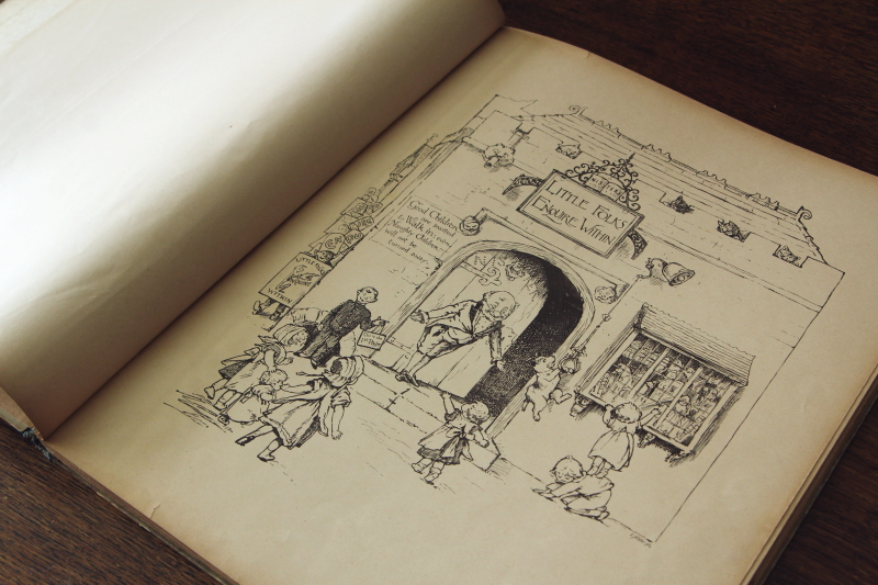 アンティークブックス 古書 児童書 絵本 little folks enquire within Ernest Nister イギリス