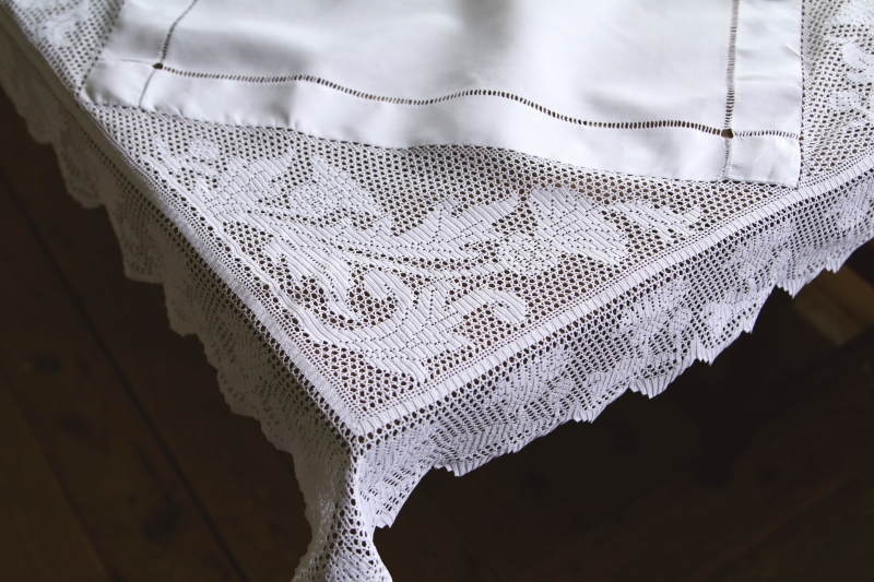 アザミのクロッシェブレード　リネンテーブルクロス　イギリス アンティークストリュフ