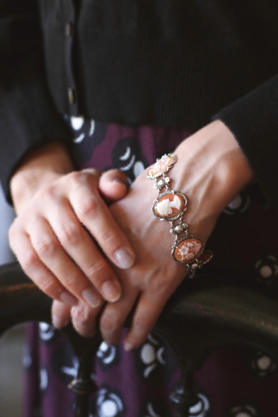 14280円 Antique Silver 800 Cameo Marcasite Bracelet
