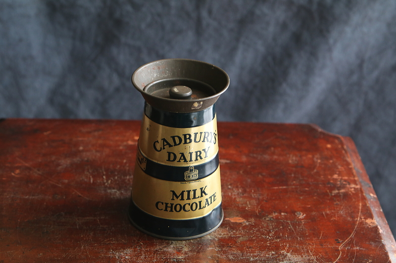 ミルクチャーン型 キャドバリーチョコレートティン CADBURY イギリス アンティークストリュフ