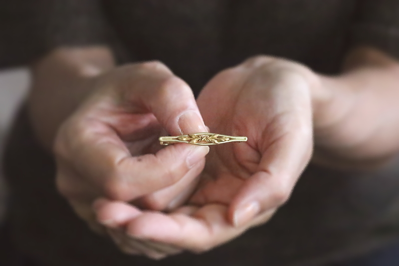 デッドストックピンブローチ　フランス　アンティークストリュフ