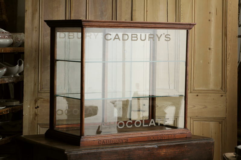 アンティークガラスディスプレイケース cadbury's Chocolate キャドバリー イギリス 【Antiques Truffle 京都 鹿ケ谷】