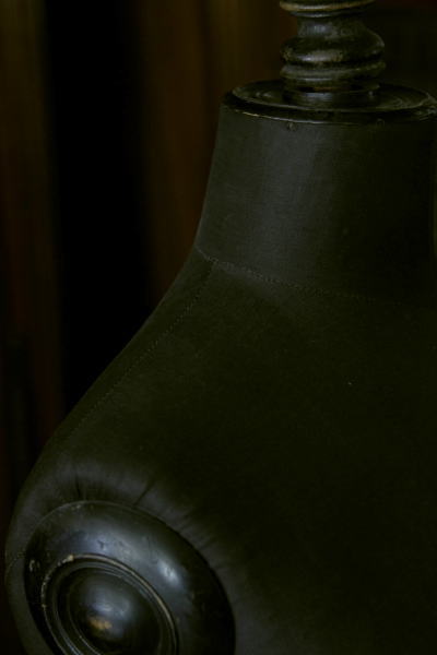 アンティークトルソーマネキンボディ　フランス　黒　19世紀　【Antiques Truffle 京都　鹿ケ谷