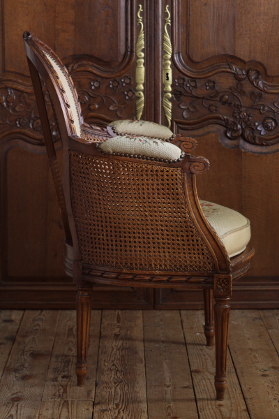 アンティークアームチェア サロン フランス プチポワン ルイ16世様式