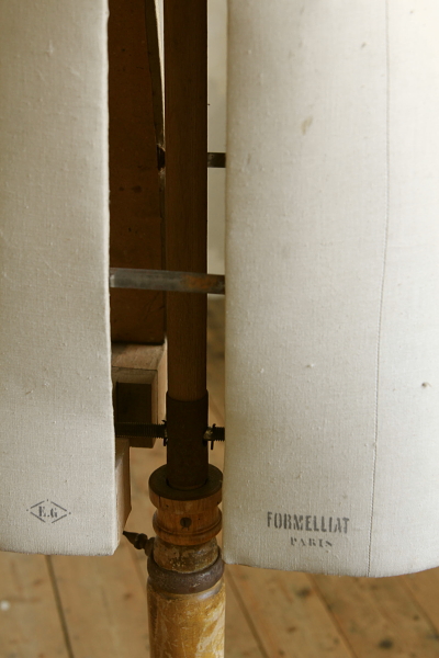アンティークトルソーマネキンボディ　フランス　forelliat girard paris